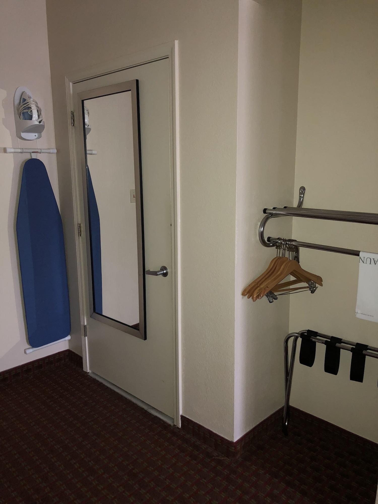 Millennium Inn Ellisville Extérieur photo